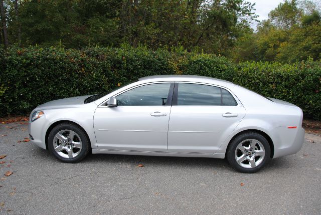 Chevrolet Malibu 2010 photo 1