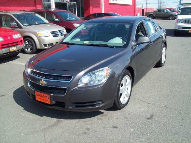 Chevrolet Malibu 2010 photo 2