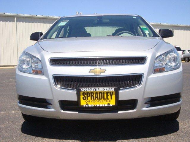 Chevrolet Malibu 2010 photo 3