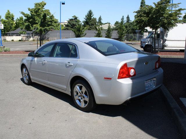 Chevrolet Malibu 2010 photo 2