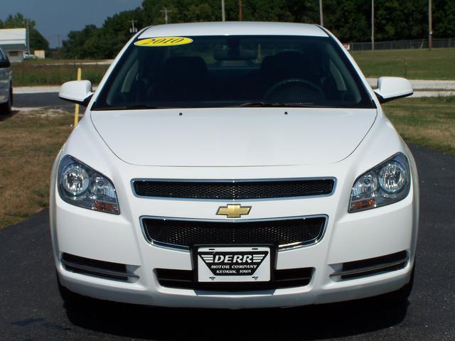 Chevrolet Malibu 2010 photo 2