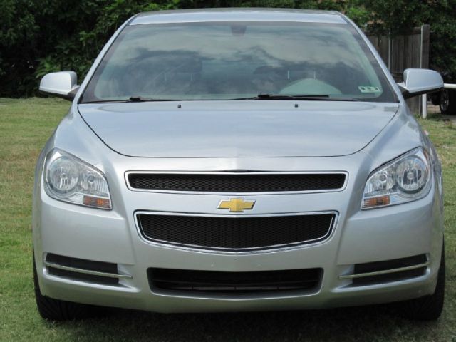 Chevrolet Malibu 2010 photo 3