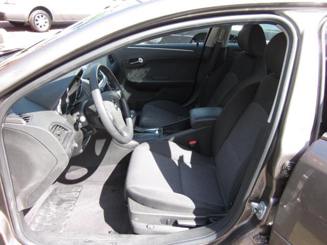 Chevrolet Malibu 2010 photo 4