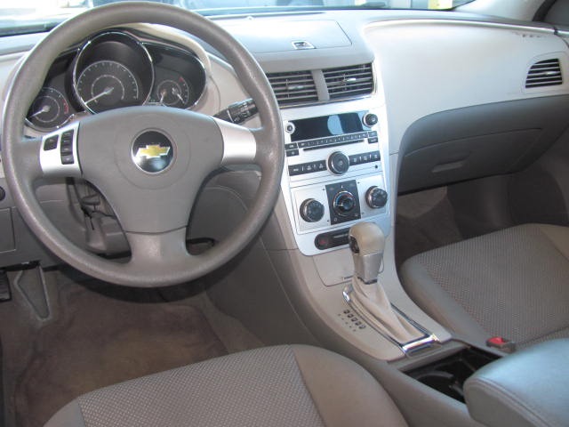 Chevrolet Malibu 2011 photo 1