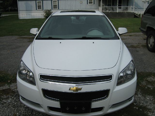 Chevrolet Malibu 2011 photo 1