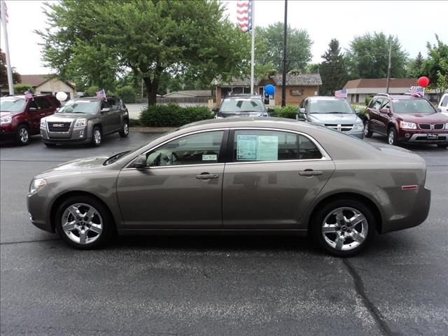 Chevrolet Malibu 2011 photo 4