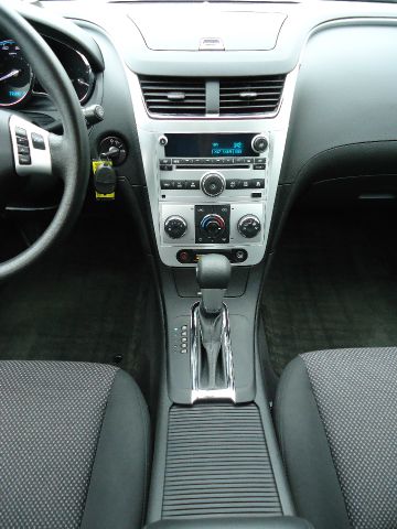 Chevrolet Malibu 2011 photo 16