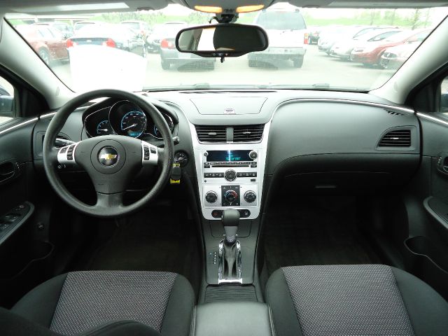 Chevrolet Malibu 2011 photo 18