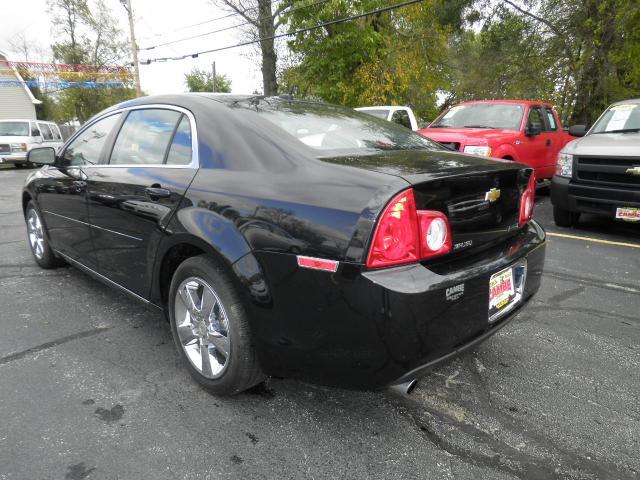 Chevrolet Malibu 2011 photo 2