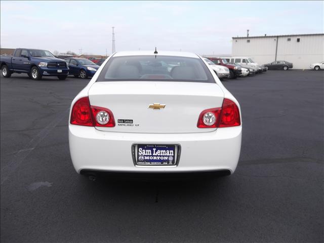 Chevrolet Malibu 2011 photo 5