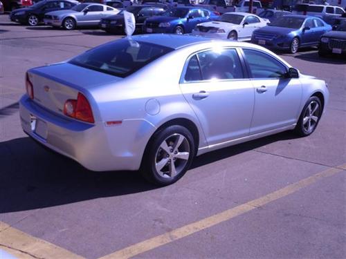 Chevrolet Malibu 2011 photo 2