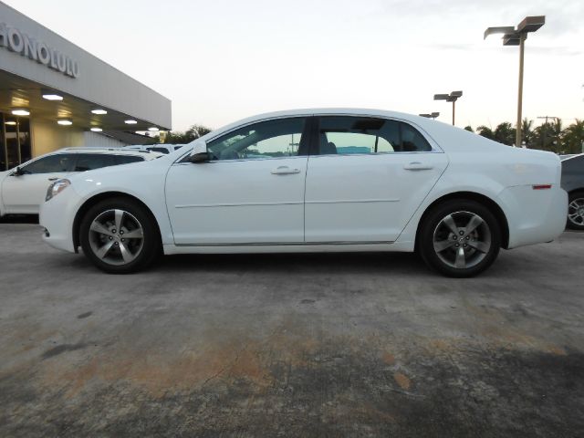 Chevrolet Malibu Supercab XL Sedan