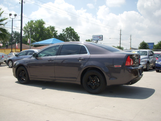 Chevrolet Malibu 2011 photo 3