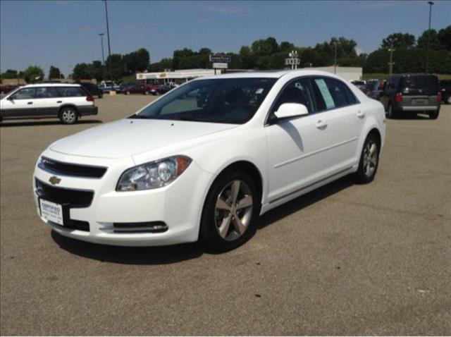 Chevrolet Malibu 2011 photo 4