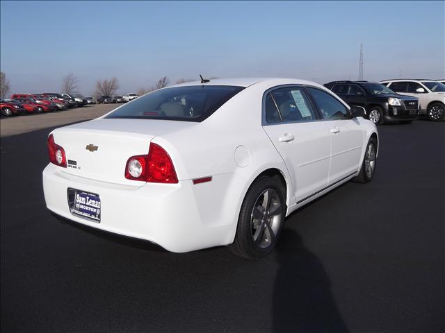 Chevrolet Malibu 2011 photo 1