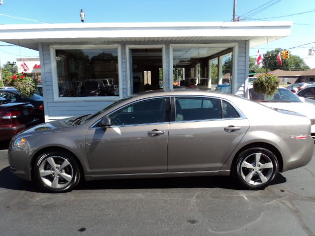 Chevrolet Malibu 2011 photo 4