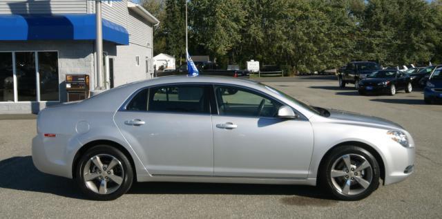 Chevrolet Malibu 2011 photo 4