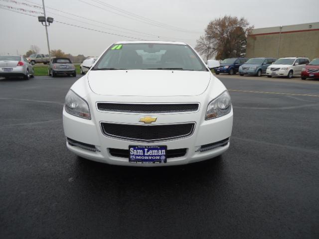 Chevrolet Malibu 2011 photo 4