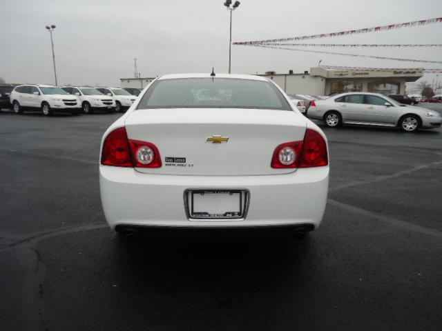 Chevrolet Malibu 2011 photo 5