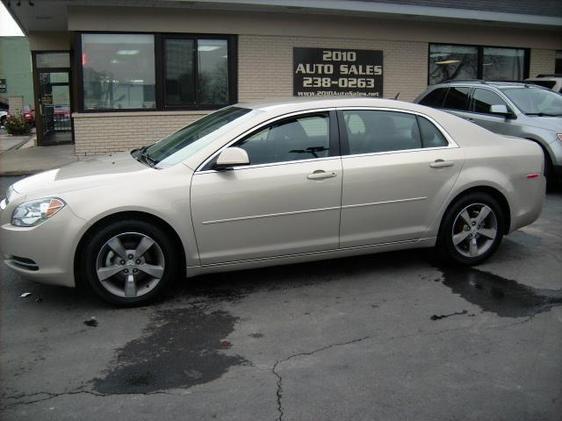 Chevrolet Malibu 2011 photo 4