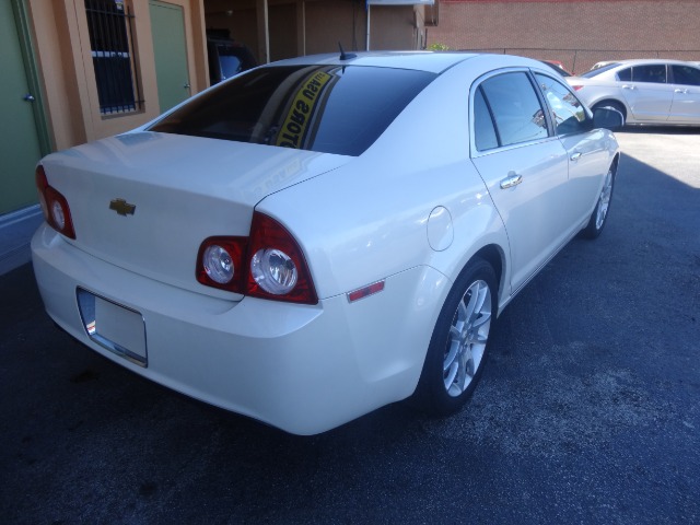 Chevrolet Malibu 2011 photo 1