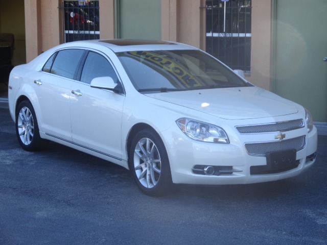 Chevrolet Malibu 2011 photo 4