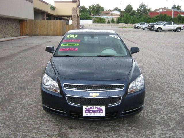 Chevrolet Malibu 2011 photo 3