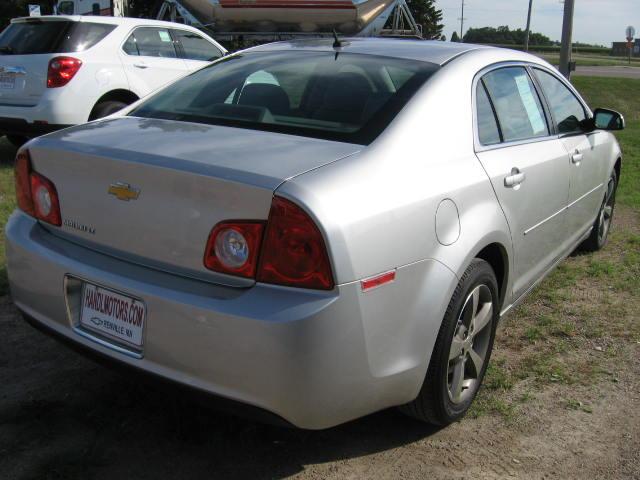 Chevrolet Malibu 2011 photo 4