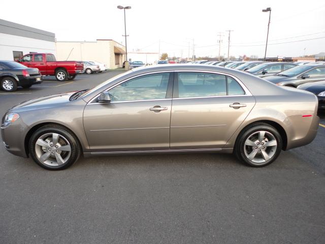 Chevrolet Malibu 2011 photo 1