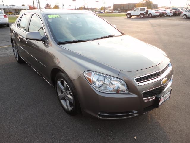 Chevrolet Malibu 2011 photo 5