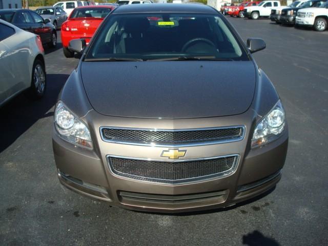 Chevrolet Malibu 2011 photo 1