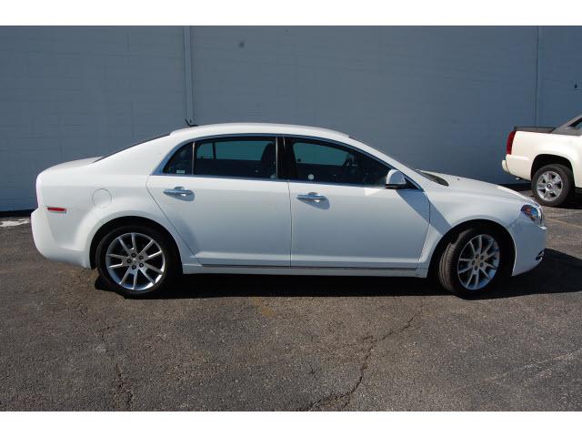 Chevrolet Malibu 2011 photo 2