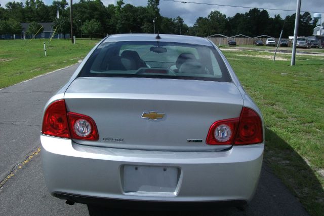 Chevrolet Malibu 2011 photo 4