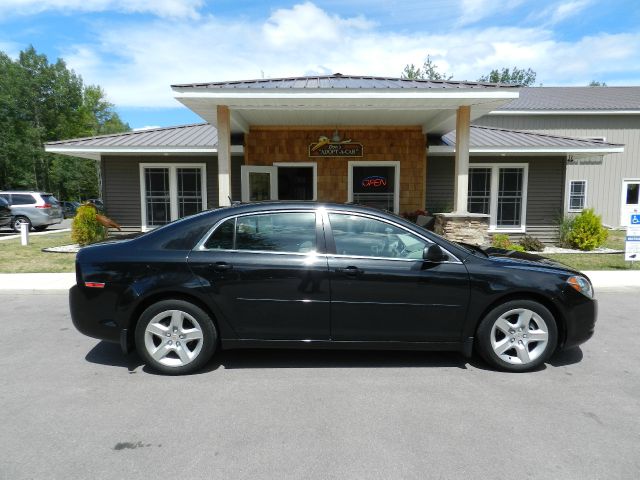 Chevrolet Malibu 2011 photo 2