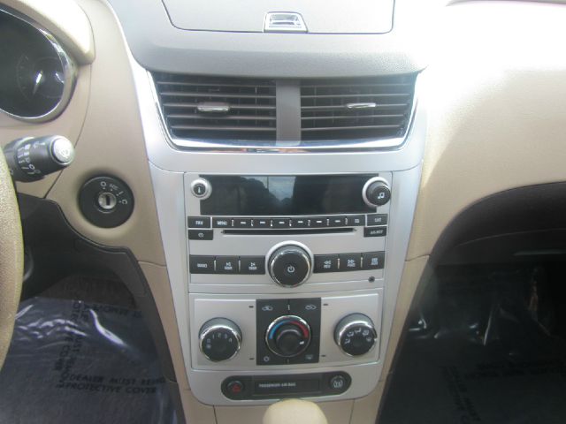 Chevrolet Malibu 2011 photo 21