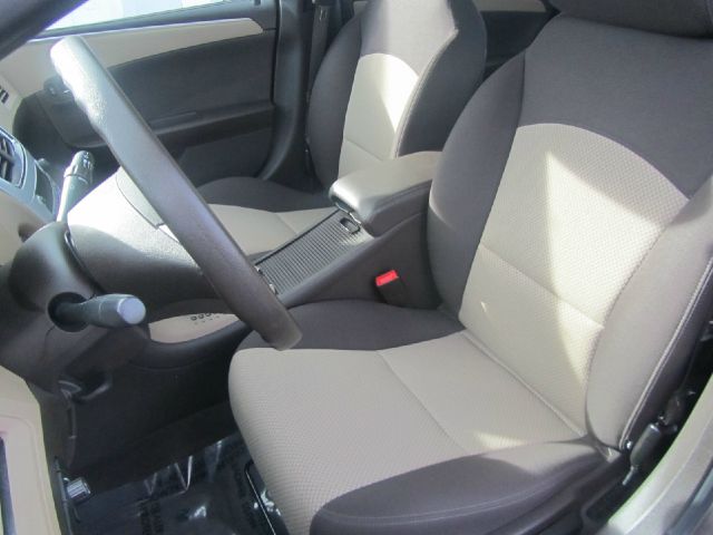 Chevrolet Malibu 2011 photo 22