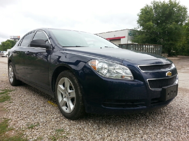 Chevrolet Malibu 2011 photo 4