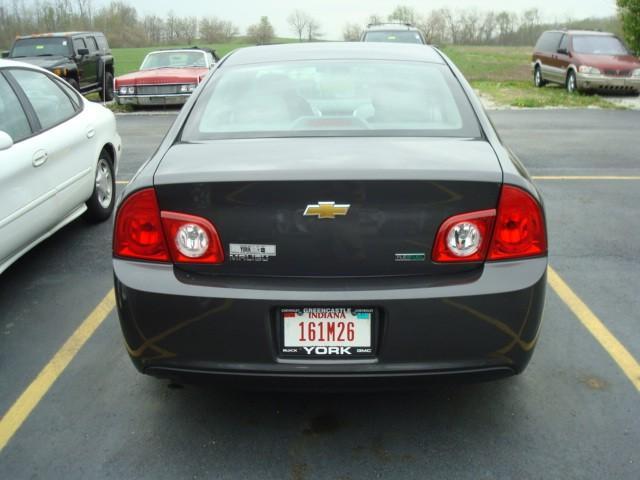 Chevrolet Malibu 2011 photo 3