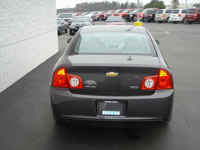 Chevrolet Malibu 2011 photo 2