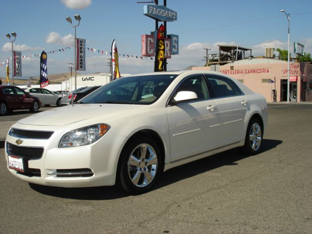 Chevrolet Malibu 2011 photo 4