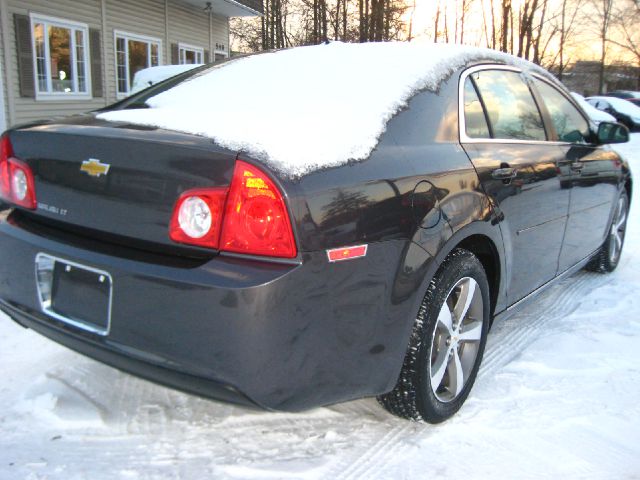 Chevrolet Malibu 2011 photo 2