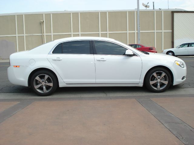 Chevrolet Malibu 2011 photo 1