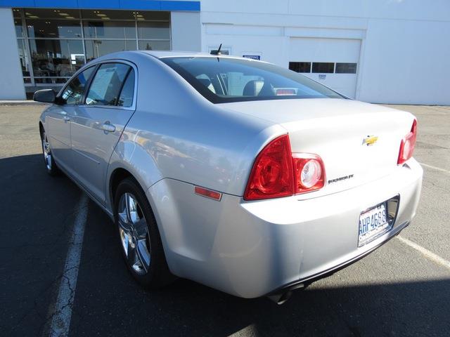 Chevrolet Malibu 2011 photo 4