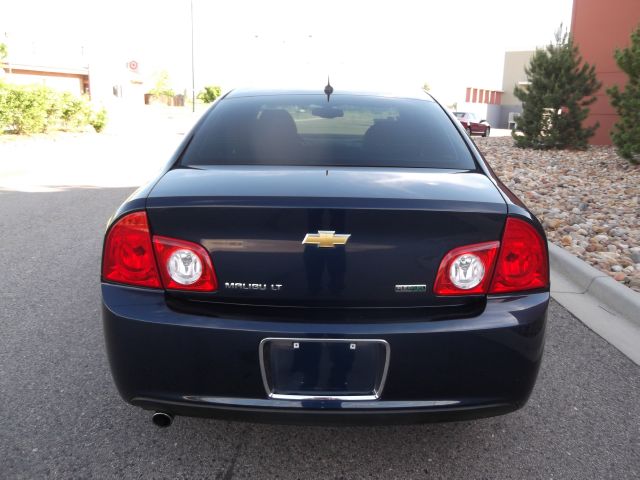 Chevrolet Malibu 2011 photo 2