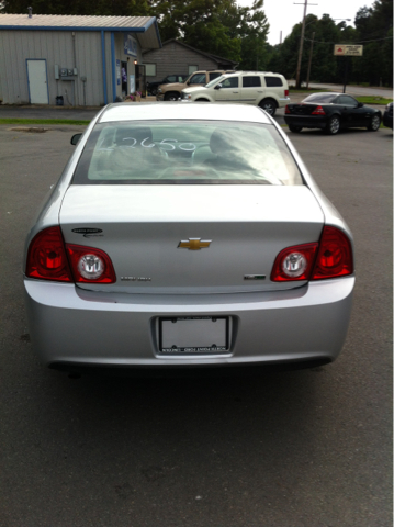 Chevrolet Malibu 2011 photo 1