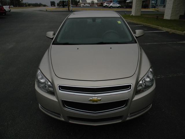 Chevrolet Malibu 2011 photo 2