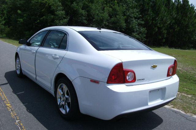 Chevrolet Malibu 2011 photo 4