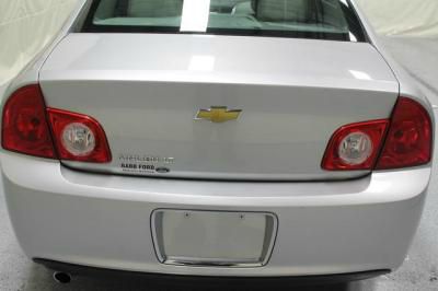 Chevrolet Malibu 2011 photo 4