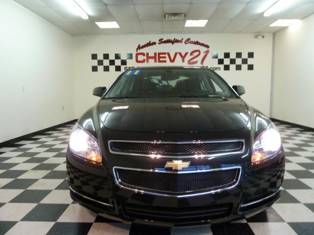 Chevrolet Malibu 2011 photo 1