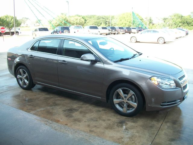 Chevrolet Malibu 2011 photo 2